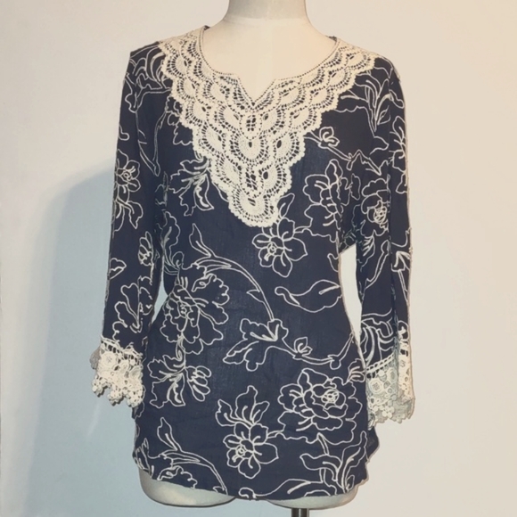 Palm Harbor Embroidered Lace Tunic Top Size Large Blue and White - Picture 4 of 9